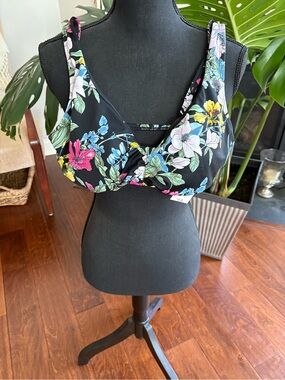 Time and Tru Black Floral Twist-Front Swim Top